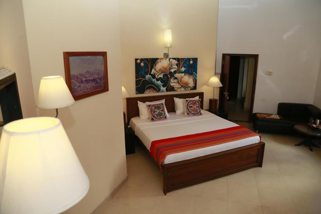 Crown Hills Kandy Inn 외부 사진