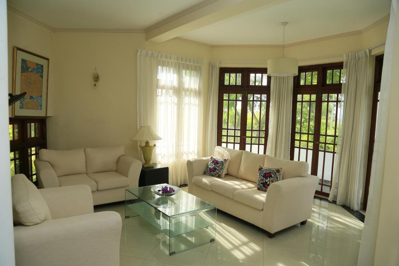 Crown Hills Kandy Inn 외부 사진