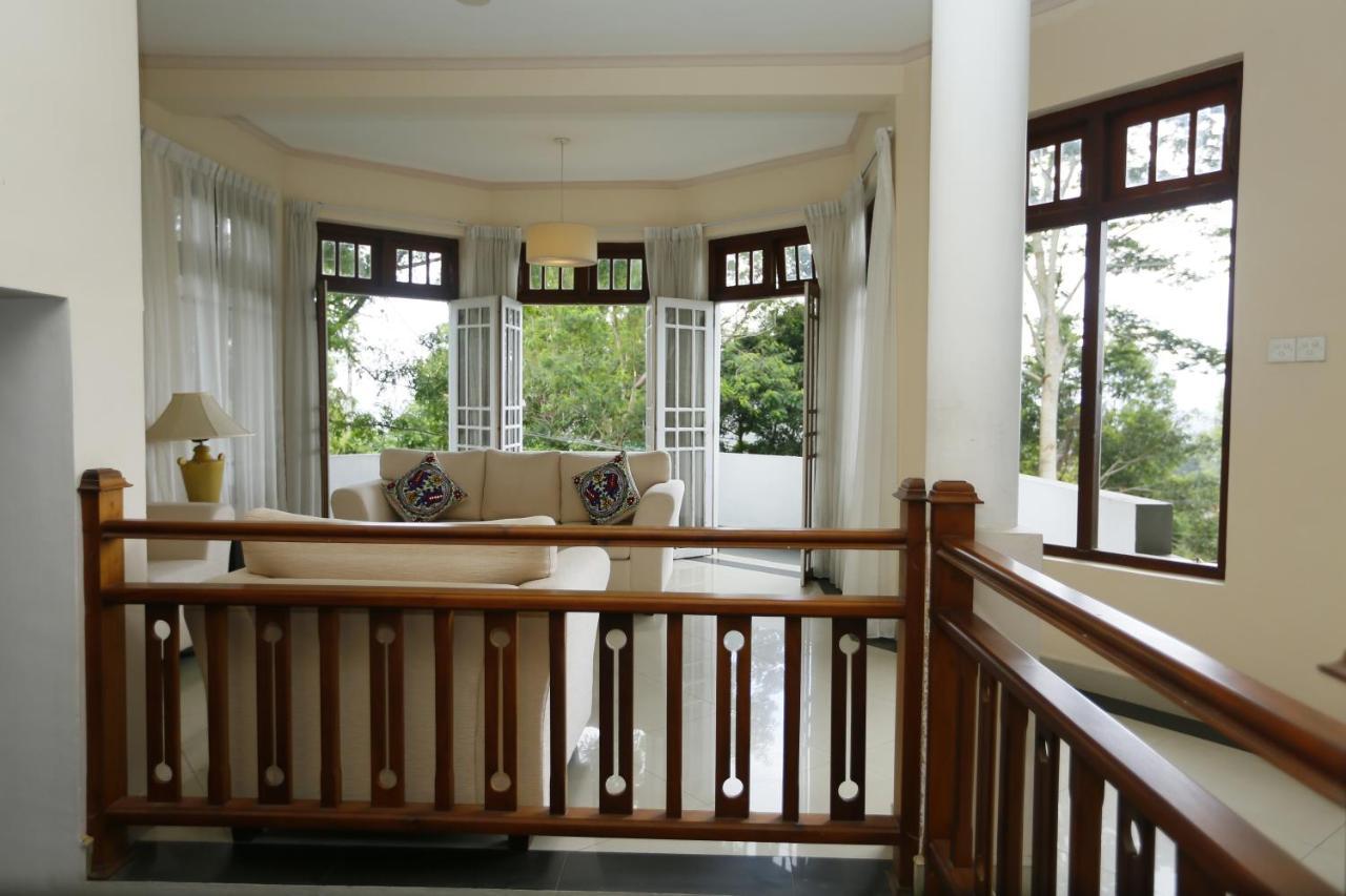 Crown Hills Kandy Inn 외부 사진