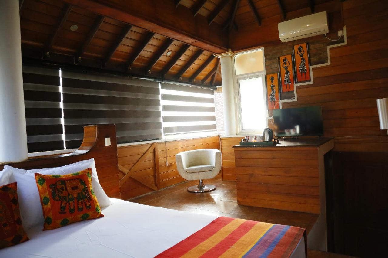 Crown Hills Kandy Inn 외부 사진