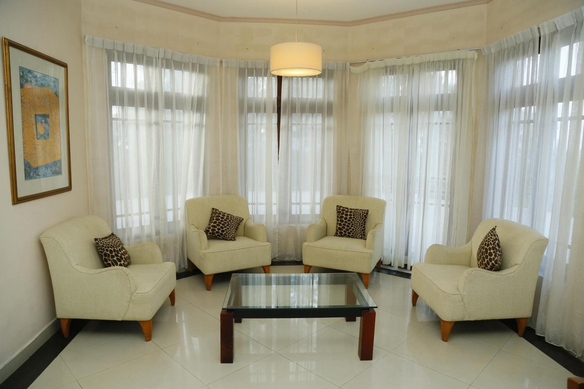 Crown Hills Kandy Inn 외부 사진