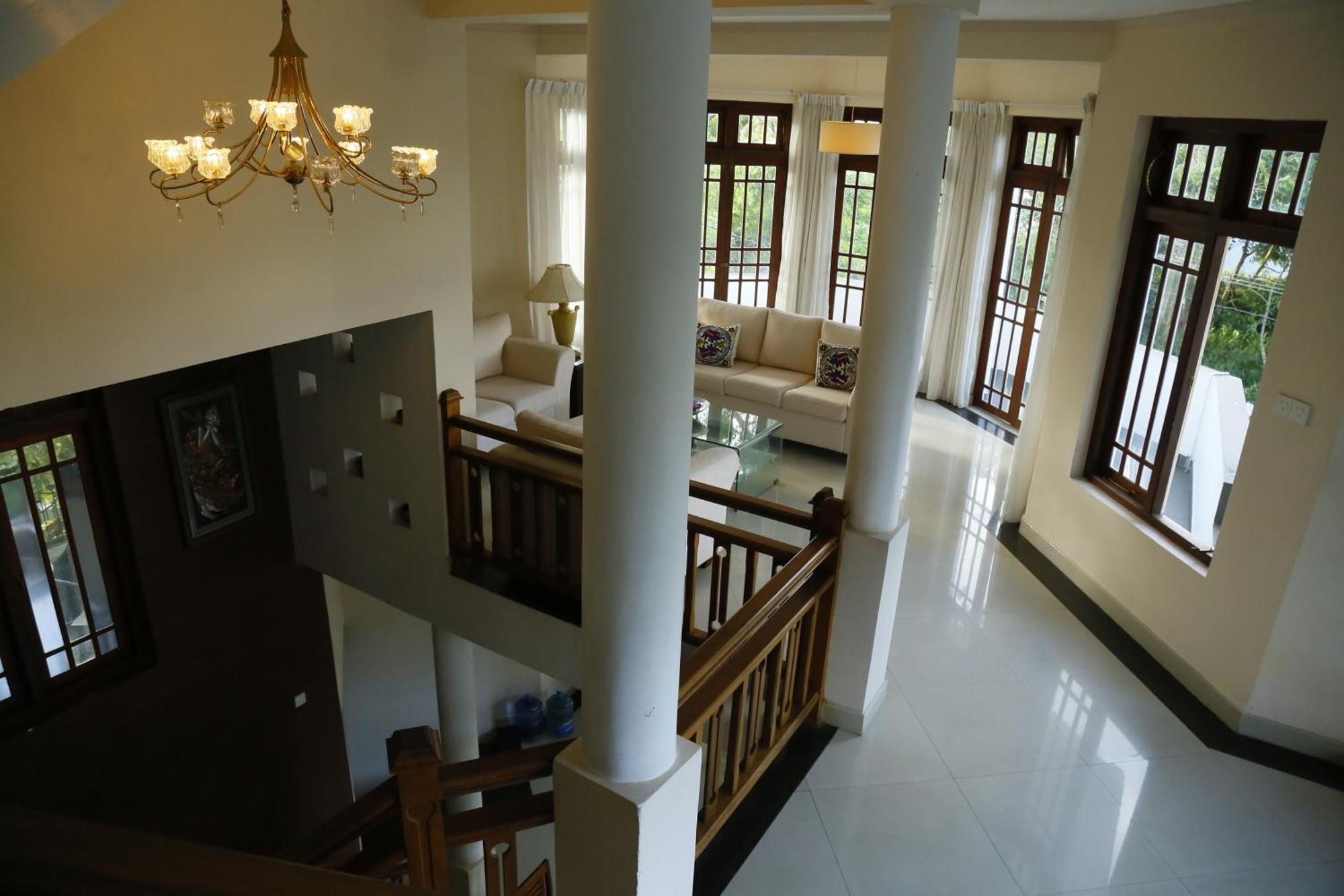 Crown Hills Kandy Inn 외부 사진