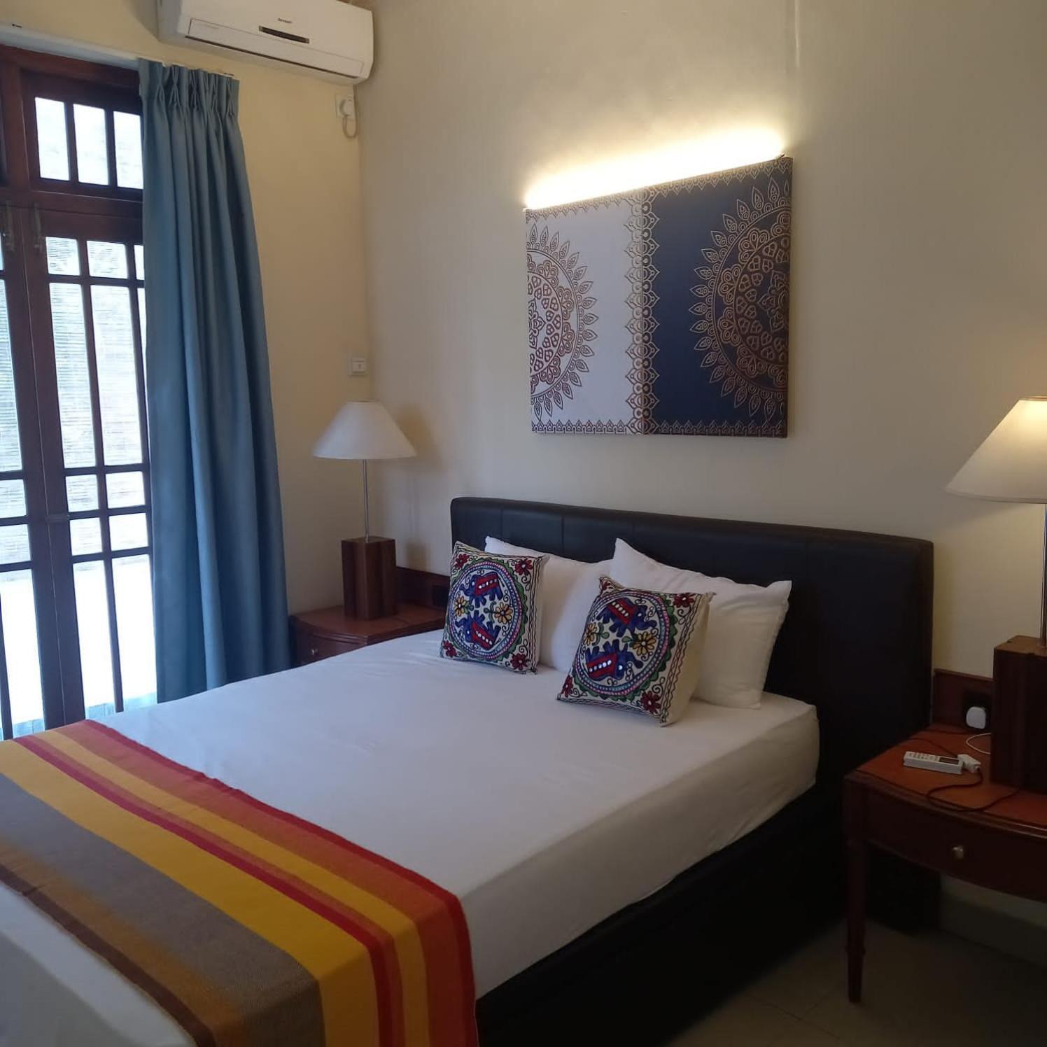Crown Hills Kandy Inn 외부 사진